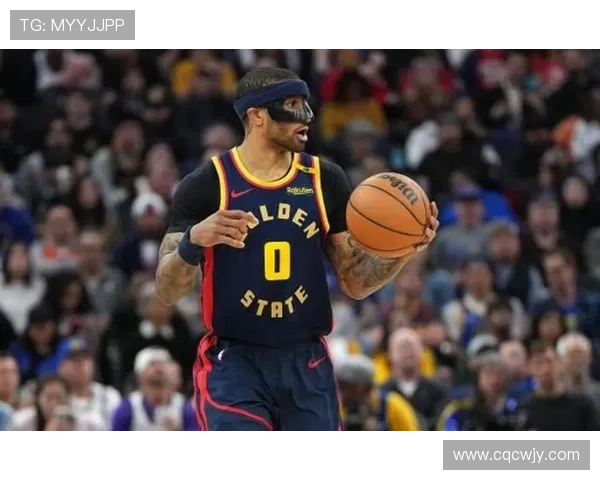 小佩顿分享比赛策略:传球给库里并为他设置挡拆的有效战术 小佩顿分享比赛策略:传球给库里并为他设置挡拆的有效战术